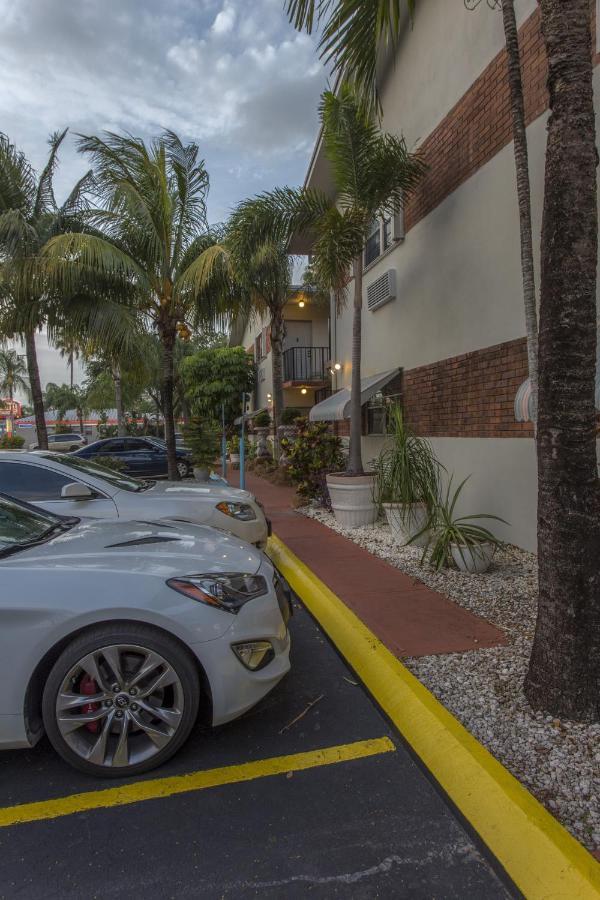 Richard'S Motel Studios Hollywood Exterior photo
