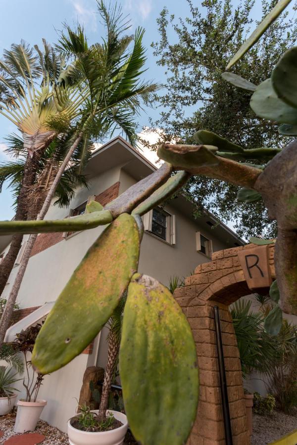 Richard'S Motel Studios Hollywood Exterior photo