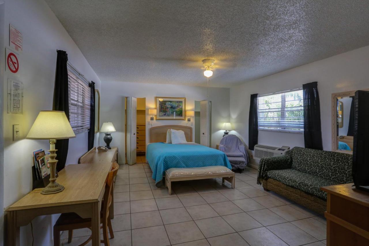 Richard'S Motel Studios Hollywood Exterior photo