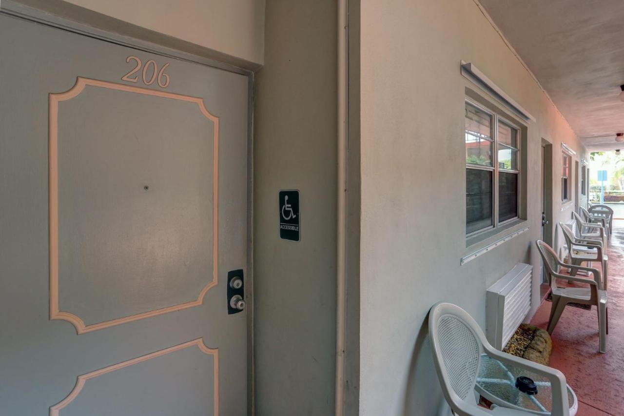 Richard'S Motel Studios Hollywood Exterior photo