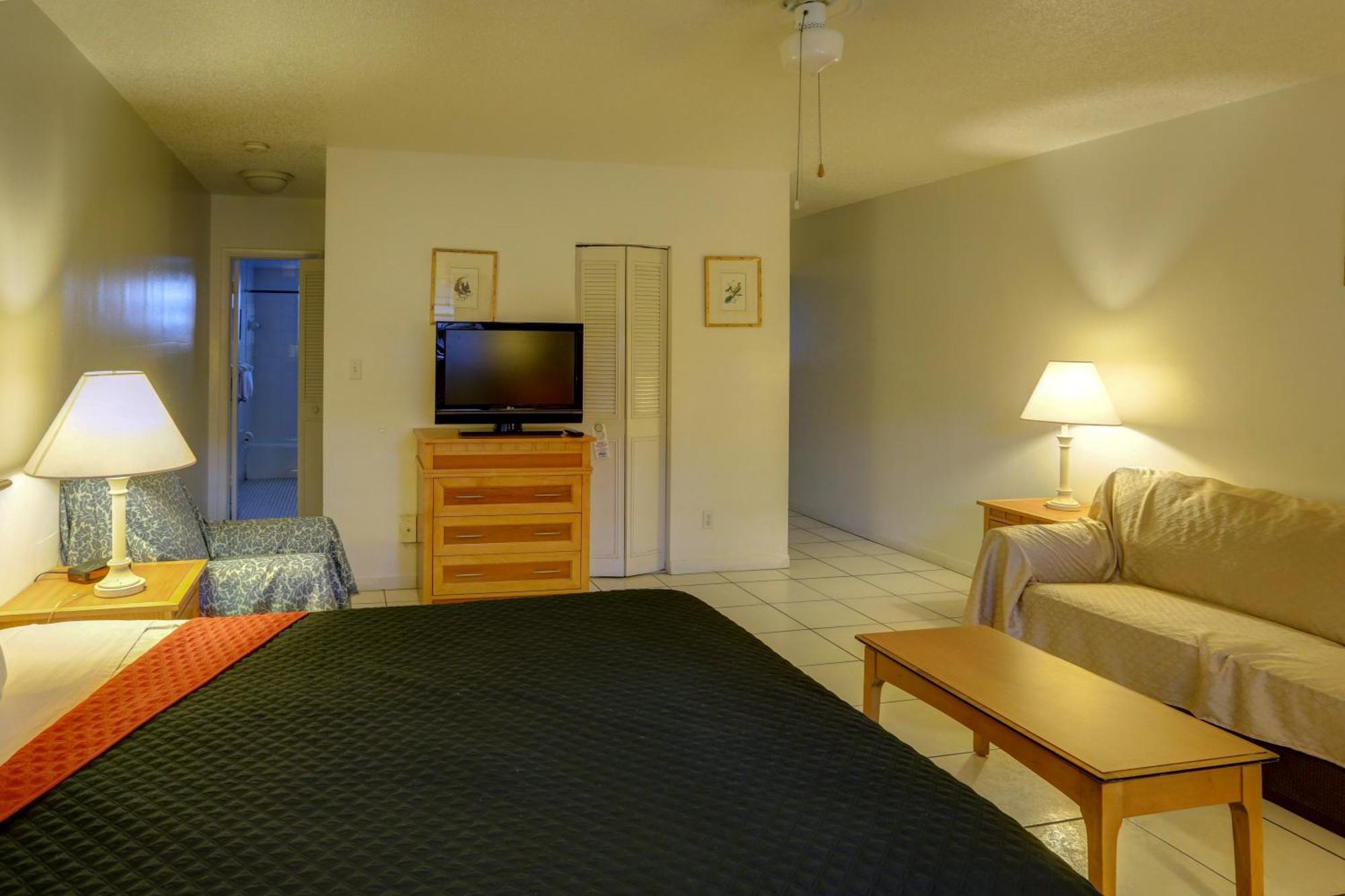 Richard'S Motel Studios Hollywood Room photo